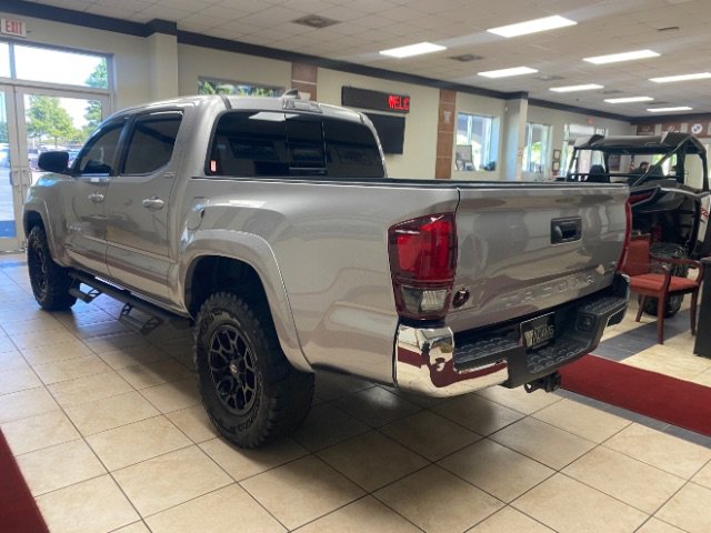 Used 2020 Toyota Tacoma SR5 RWD image 5