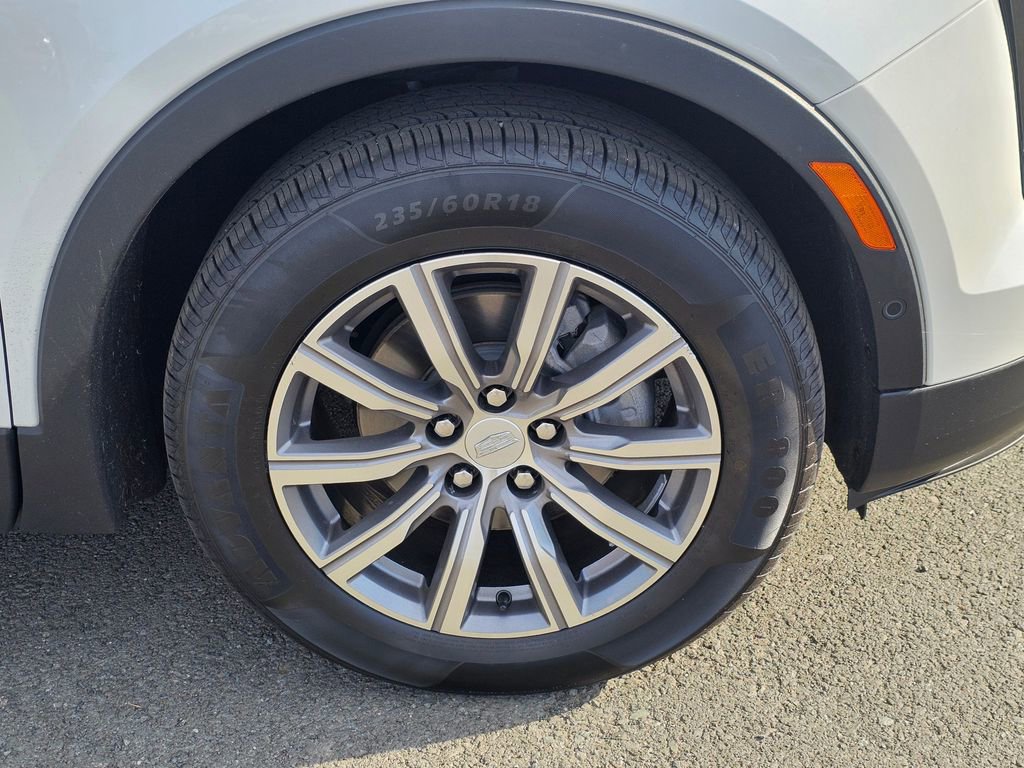 Used 2023 Cadillac XT4 Sport AWD/4WD image 31