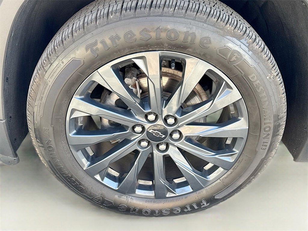 Used 2022 Chevrolet Traverse RS image 34