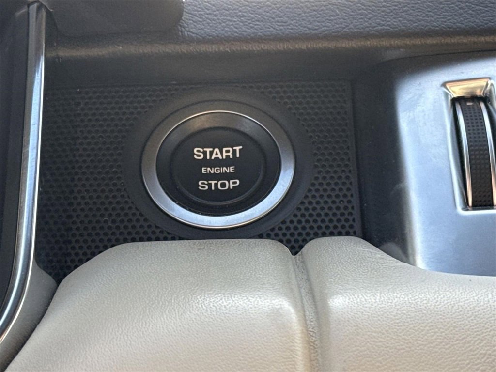 Used 2019 Land Rover Range Rover Sport Supercharged image 16