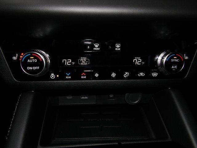 New 2025 Mitsubishi Outlander SEL Black Edition image 24