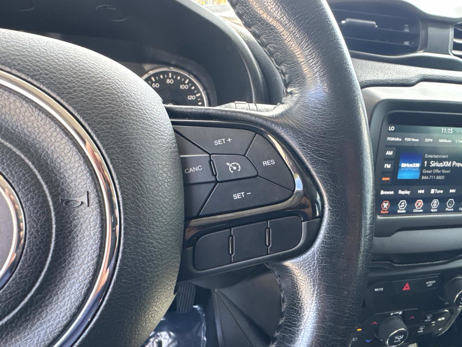 Used 2019 Jeep Renegade Altitude w/ Quick Order Package 2XM image 17