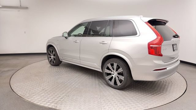 Certified 2025 Volvo XC90 T8 Plus w/ Protection Package Premier AWD/4WD image 4