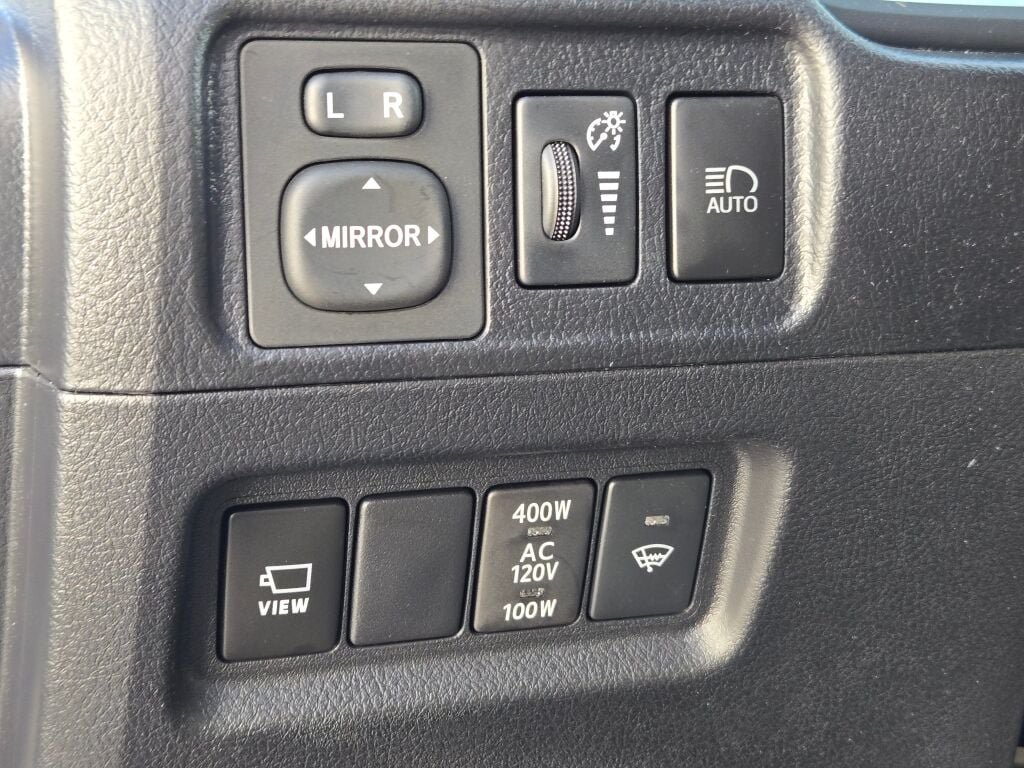 Used 2023 Toyota 4Runner TRD Off-Road Premium w/ Off Road Premium Plus Package AWD/4WD image 28