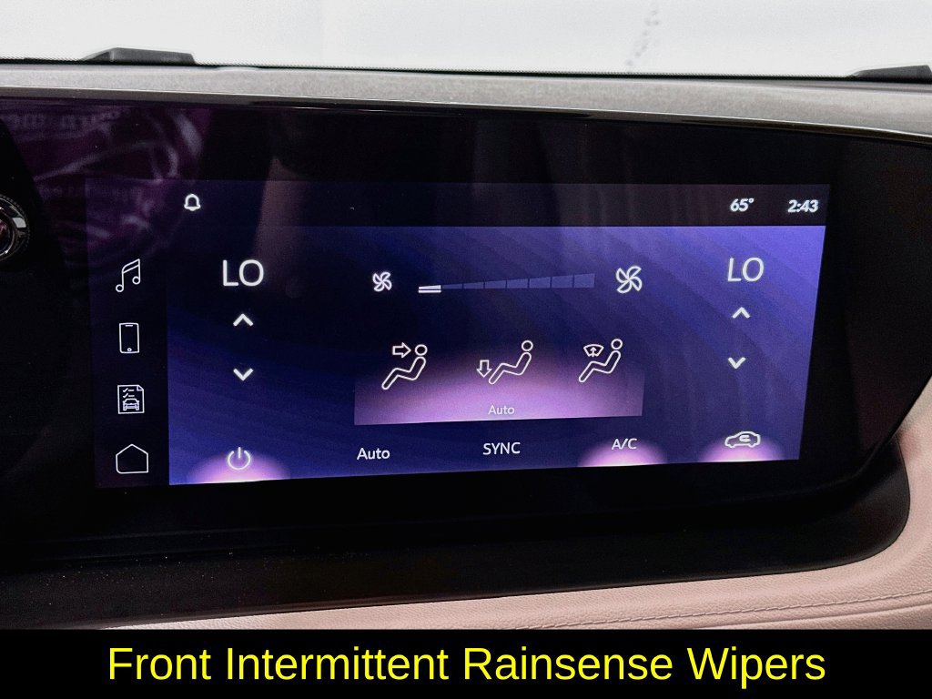 Used 2025 Buick Encore GX Avenir w/ Avenir Technology Package FWD image 22