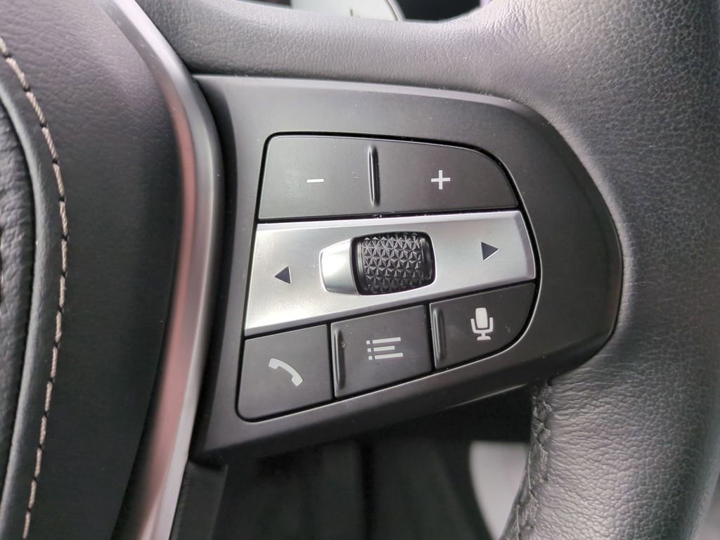 Used 2025 BMW X5 xDrive50e w/ Premium Package image 20