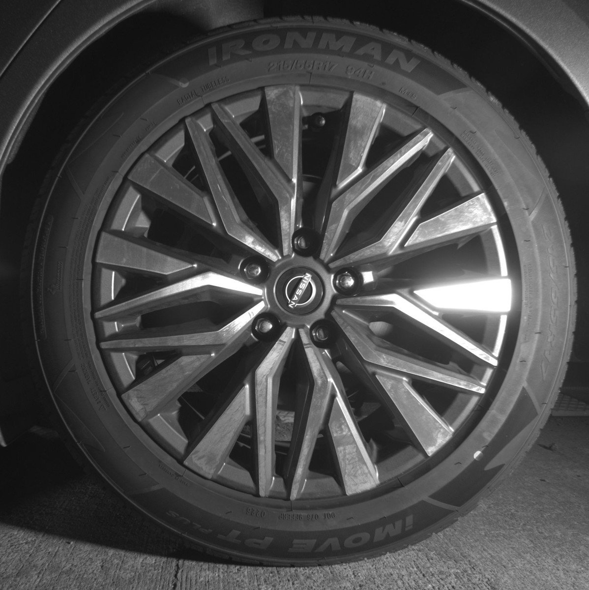 Used 2025 Nissan Altima 2.5 SV image 14