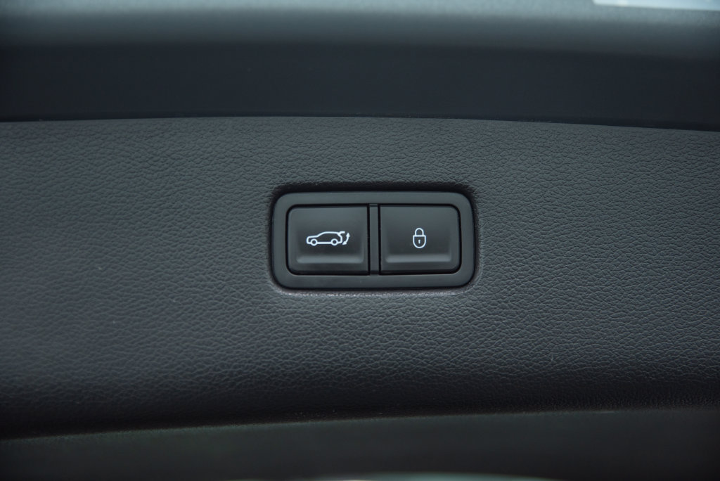 Used 2025 Genesis GV80 2.5T Standard AWD/4WD image 15