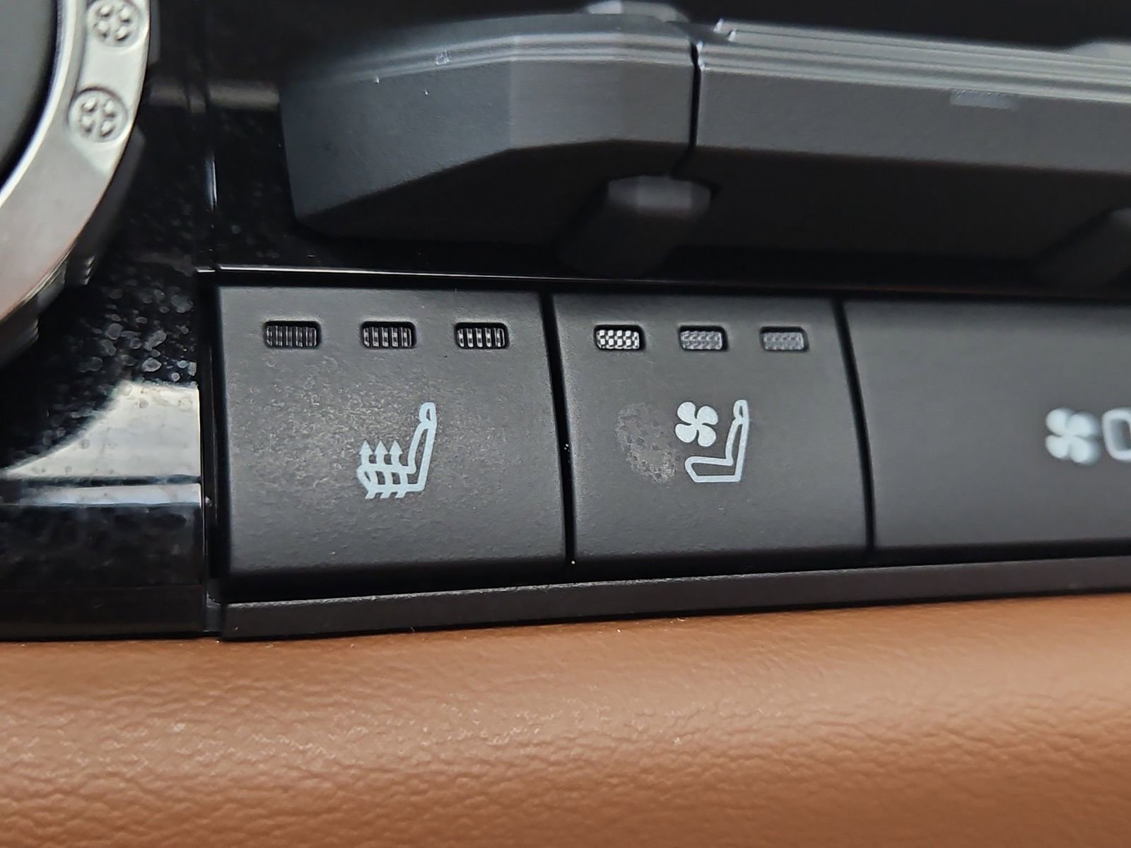 Used 2024 Toyota Tundra 1794 Edition image 27