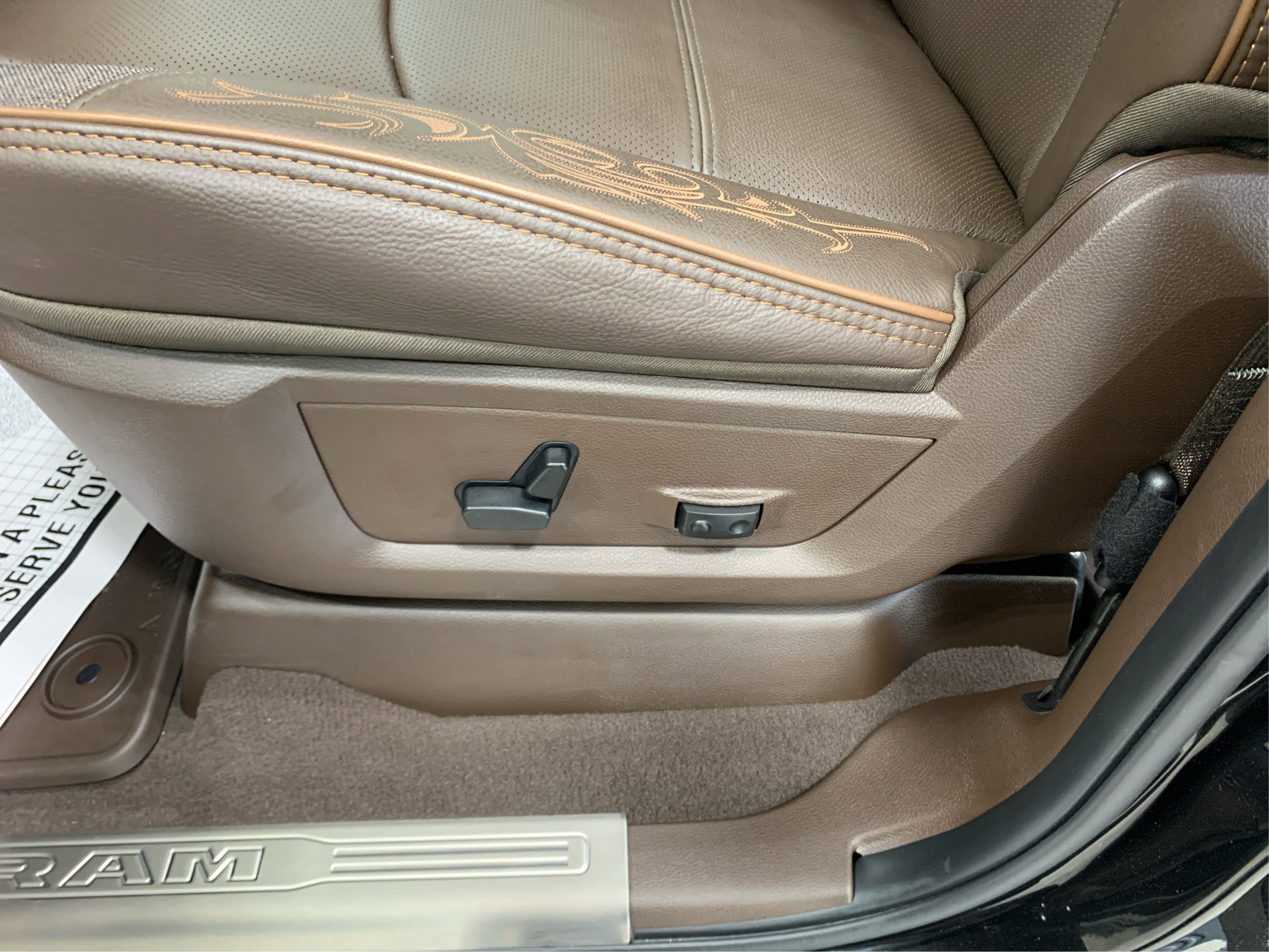 New 2026 RAM 2500 Limited image 17