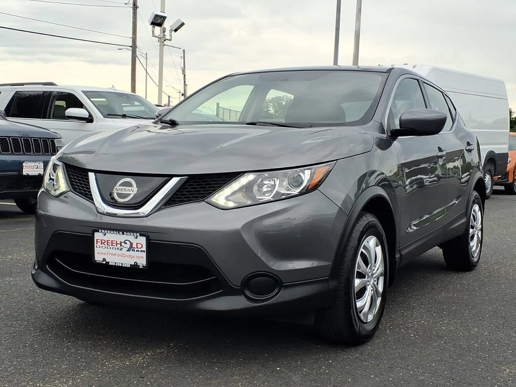 Used 2019 Nissan Rogue Sport S AWD/4WD image 3