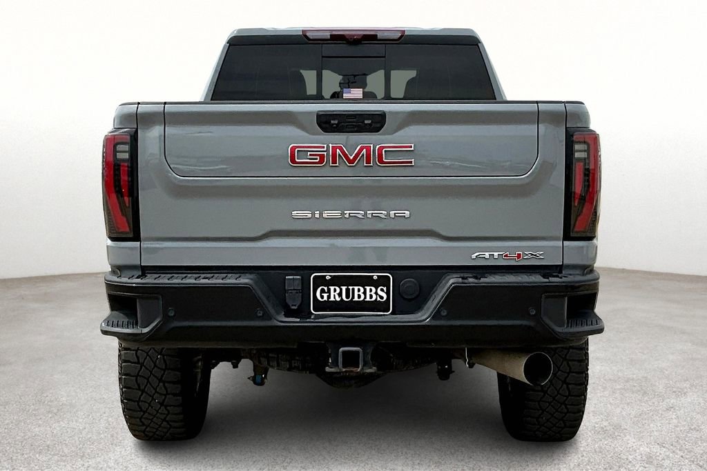 Used 2024 GMC Sierra 2500 AT4X image 6