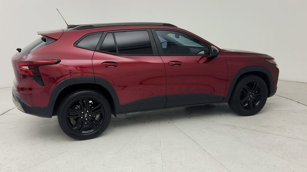 Used 2024 Chevrolet Trax ACTIV w/ Sunroof Package image 8