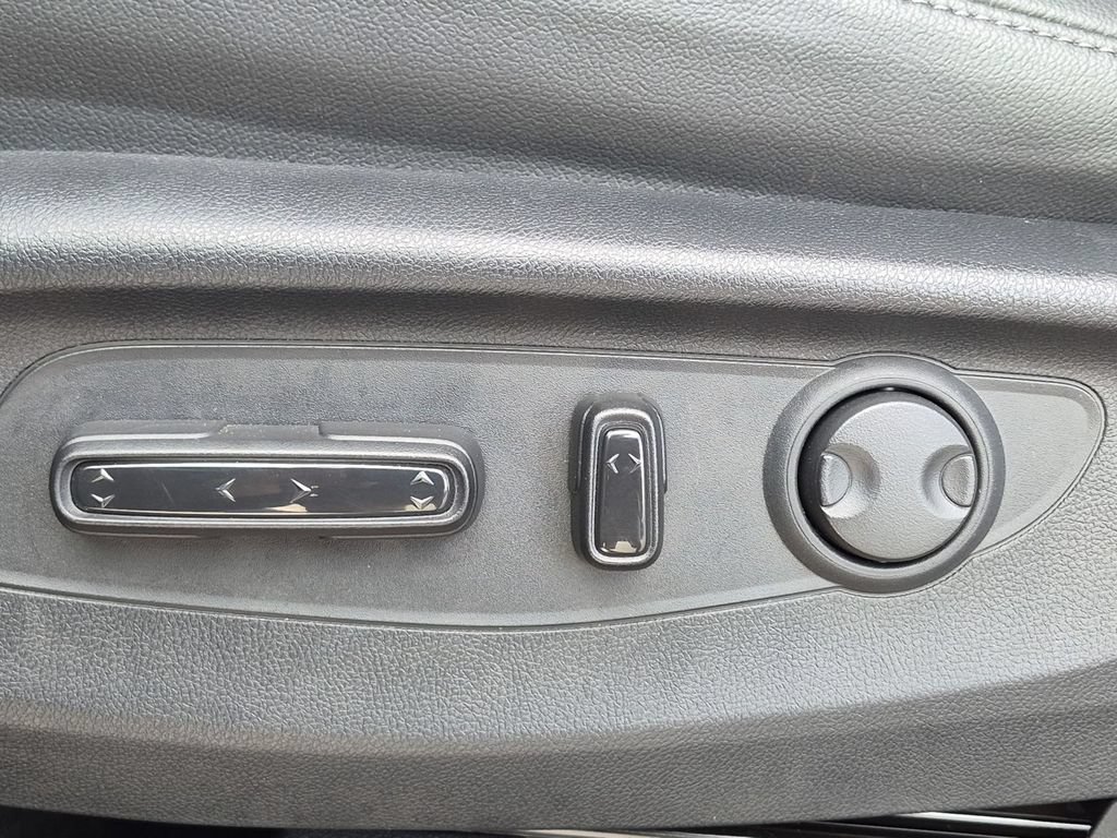 Used 2026 Honda CR-V EX-L image 14