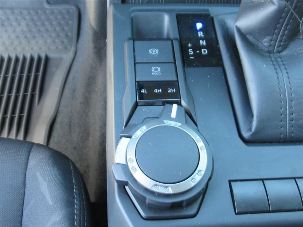 Used 2025 Toyota Tacoma SR image 24