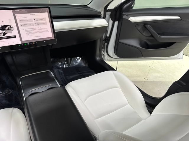 Used 2021 Tesla Model 3 Standard Range Plus RWD image 17