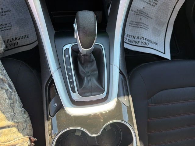 Used 2014 Ford Fusion SE FWD image 25