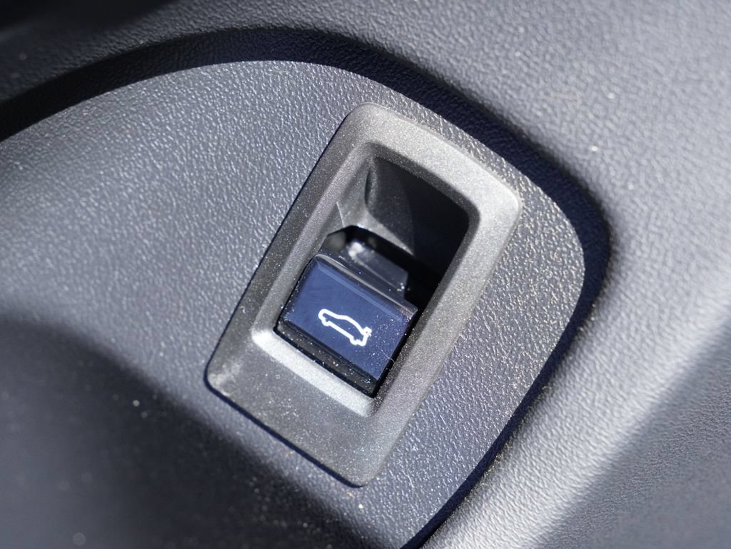 Used 2026 BMW 530i w/ Premium Package RWD image 13