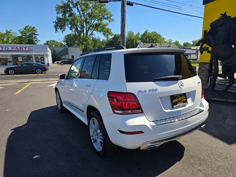 Used 2015 Mercedes-Benz GLK 350 4MATIC image 2