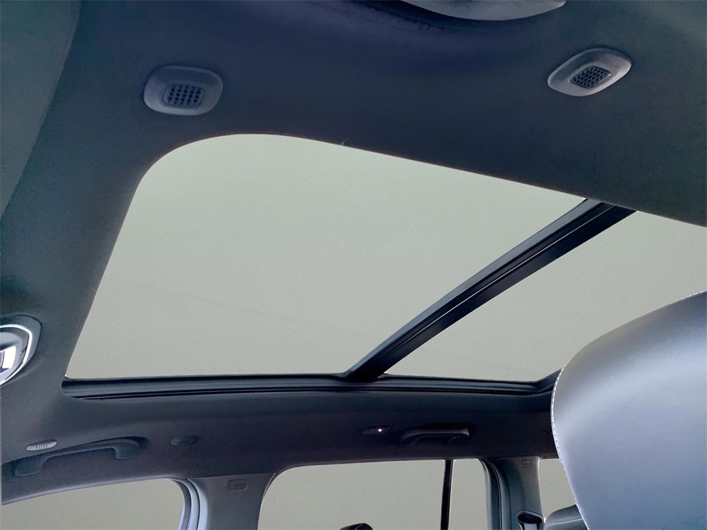 New 2025 Jeep Grand Cherokee Limited w/ Trailer Tow Package image 18