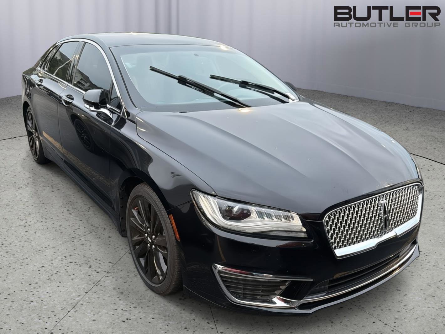 Used 2017 Lincoln MKZ Reserve FWD image 6
