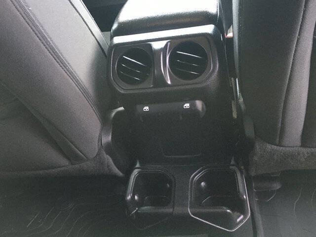 Used 2021 Jeep Wrangler Unlimited Sport image 23