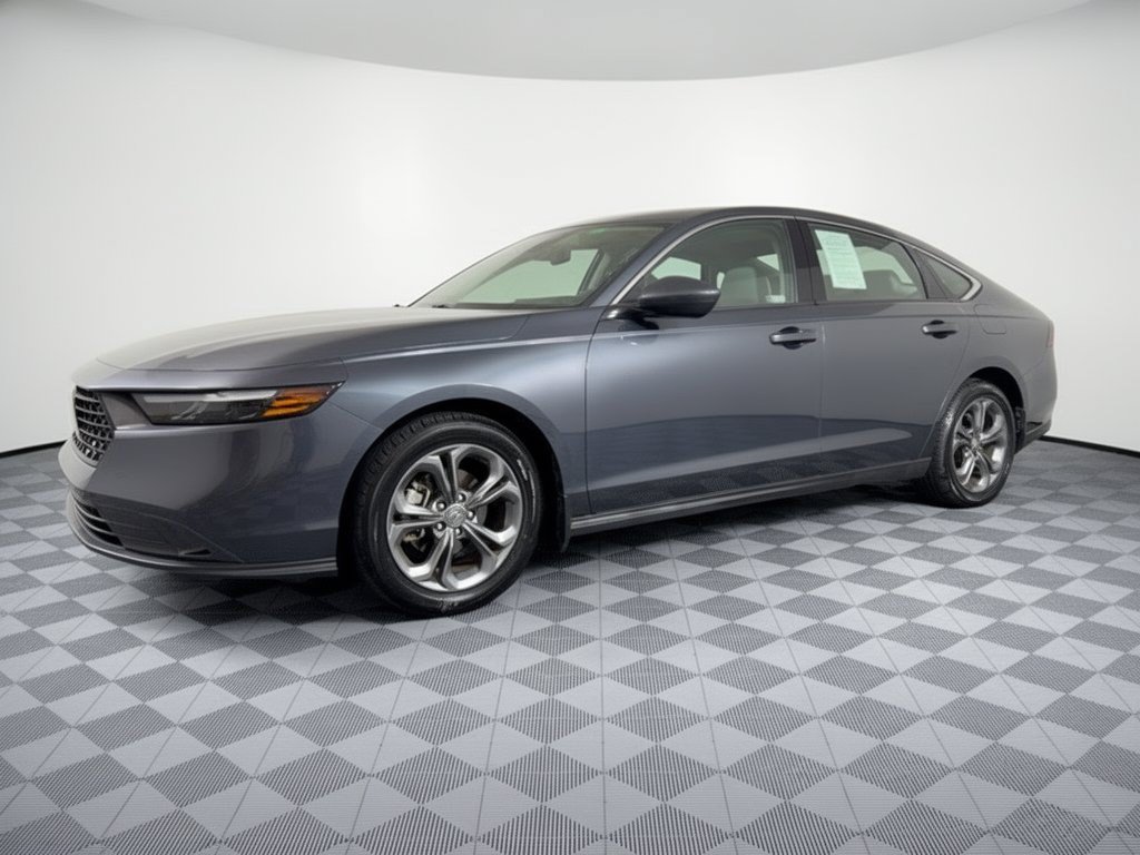 Used 2024 Honda Accord EX image 2