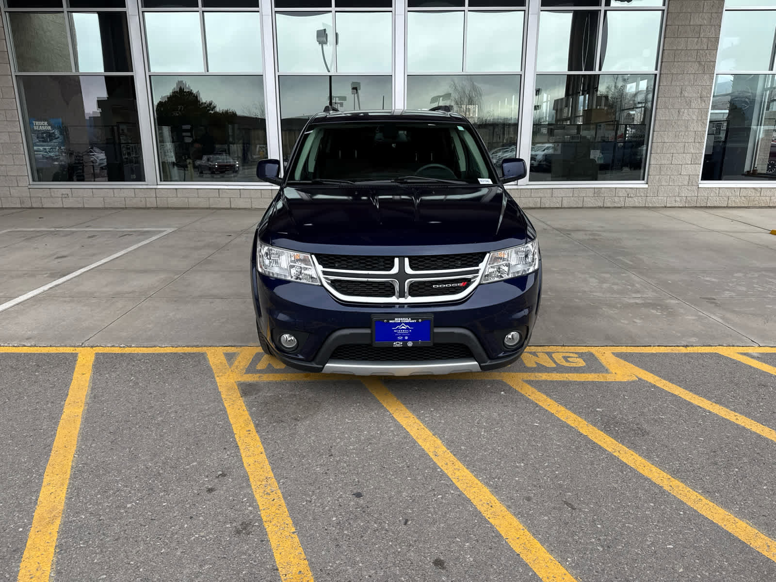 Used 2019 Dodge Journey SE image 2