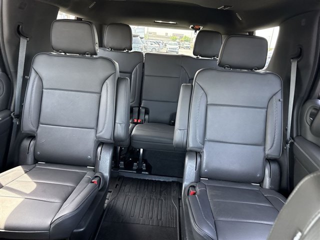 Certified 2021 GMC Yukon Denali w/ Denali Premium Package AWD/4WD image 12
