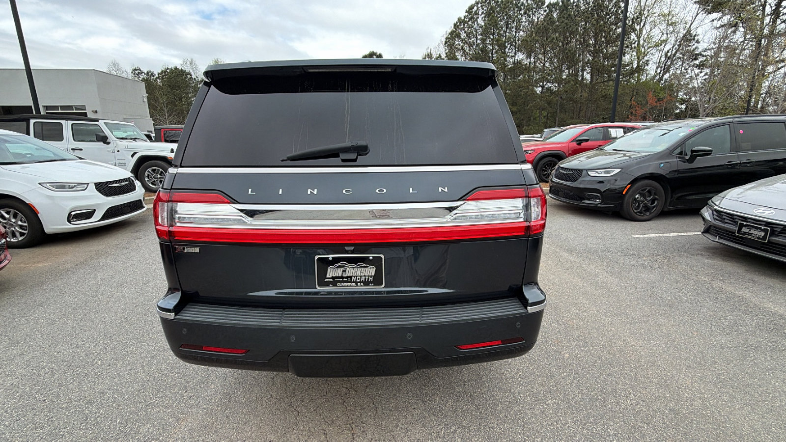 Used 2021 Lincoln Navigator Reserve w/ Luxury Package image 9