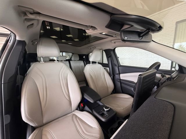 Used 2022 Ford Mustang Mach-E Premium image 25