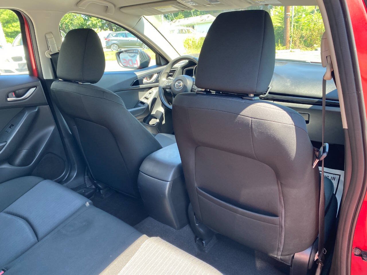 Used 2014 MAZDA MAZDA3 i Sport FWD image 25