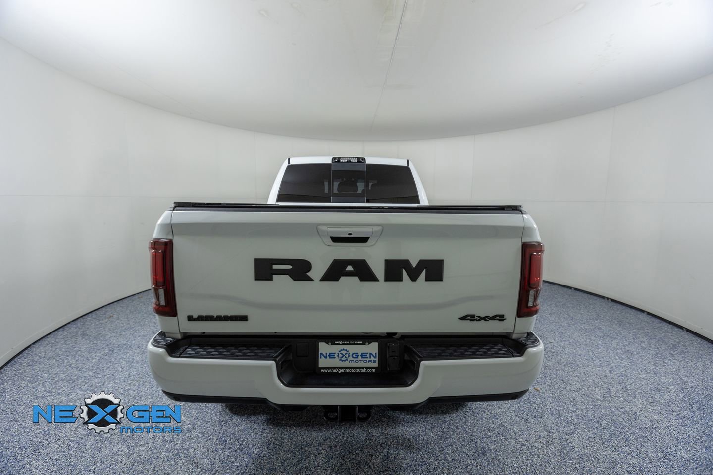 Used 2025 RAM 3500 Laramie w/ Night Edition image 7