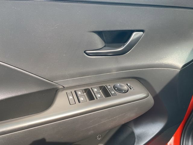 Used 2024 Hyundai Kona SEL image 14