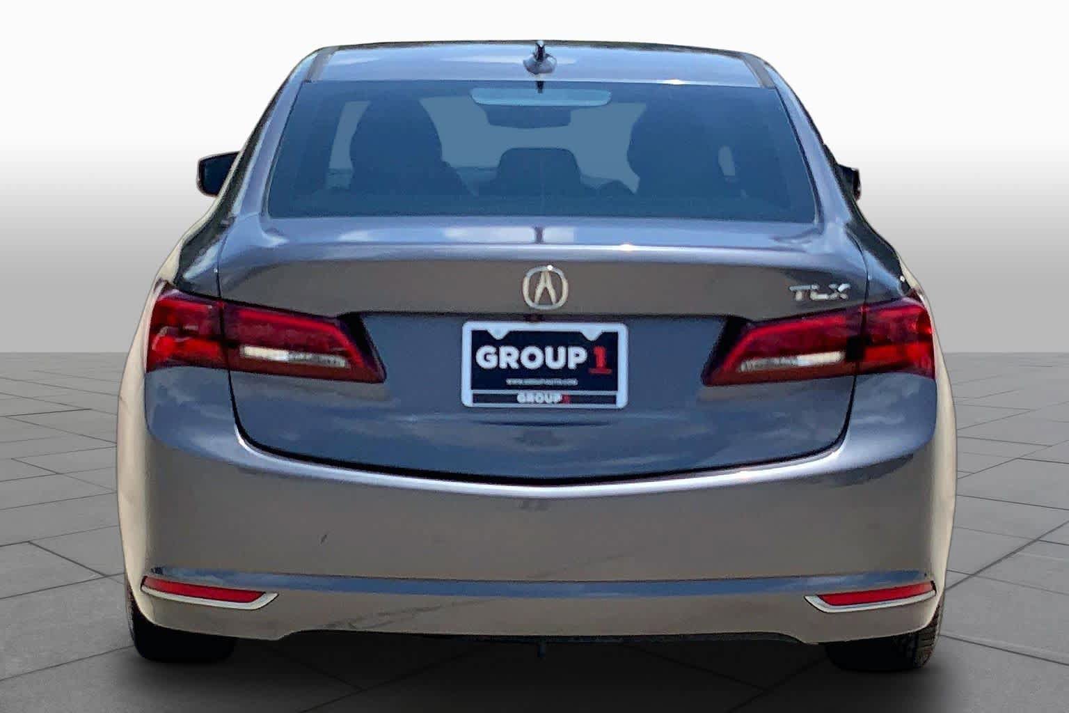 Used 2017 Acura TLX FWD image 5