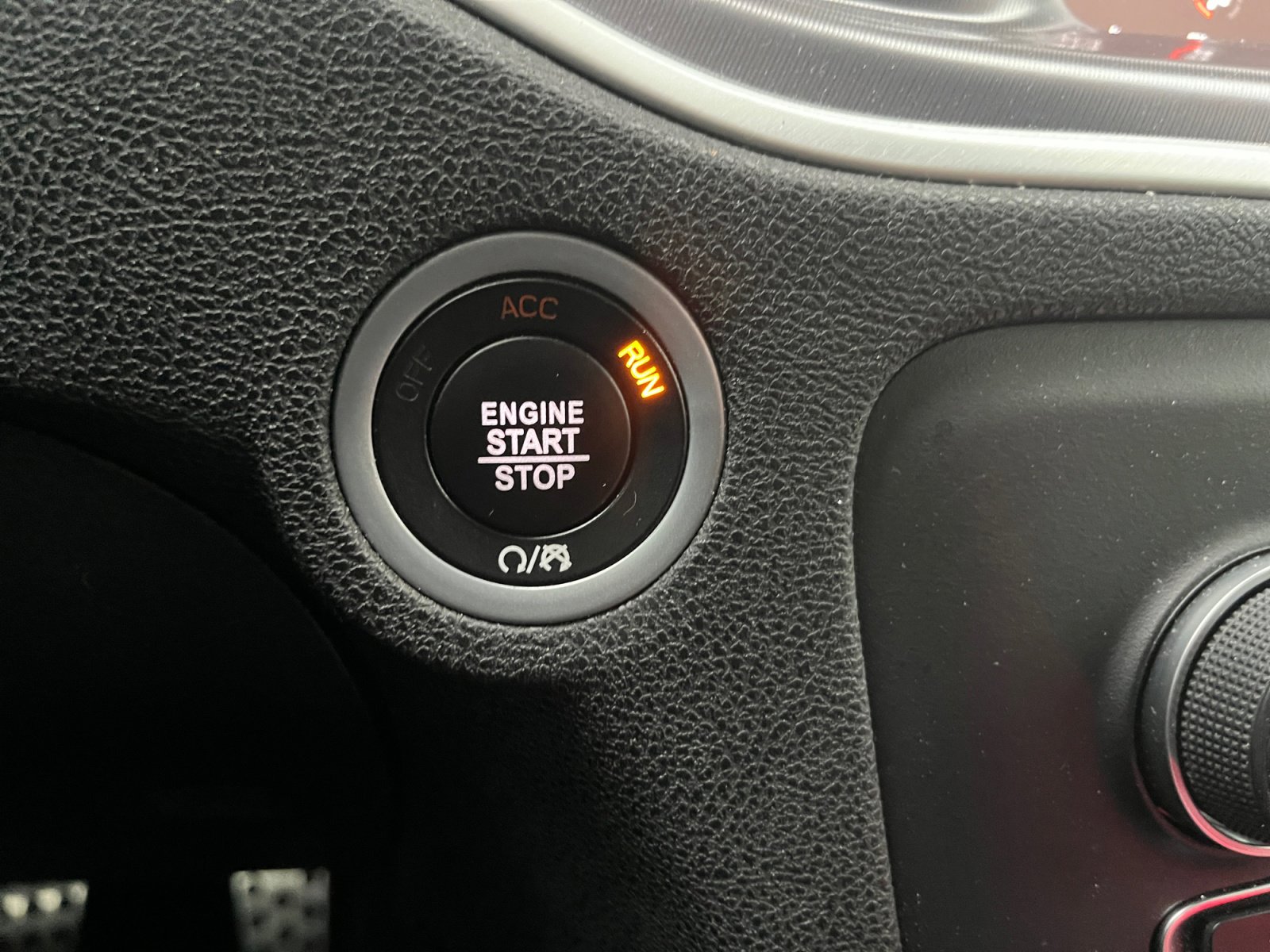 Used 2020 Dodge Charger Scat Pack w/ Driver Convenience Group image 31