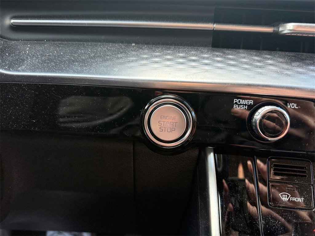 Certified 2023 Kia Carnival SX Prestige image 28