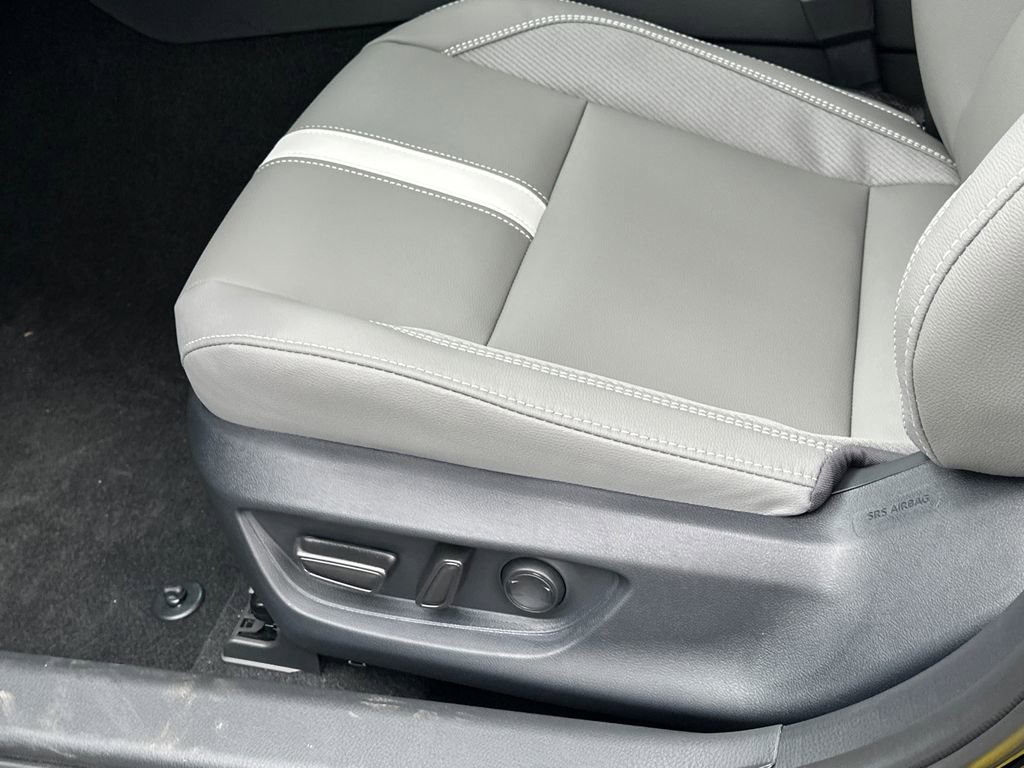 New 2026 Toyota Camry SE image 18