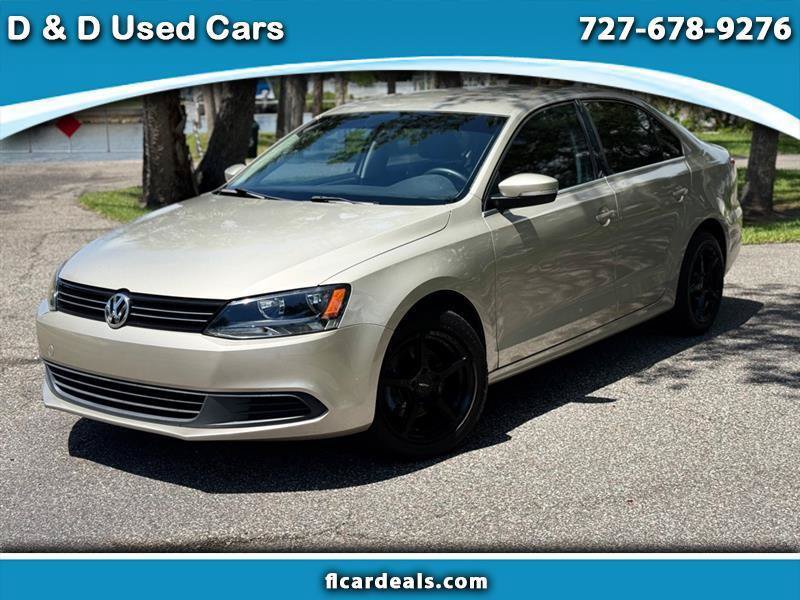 Used 2013 Volkswagen Jetta SE FWD image 1
