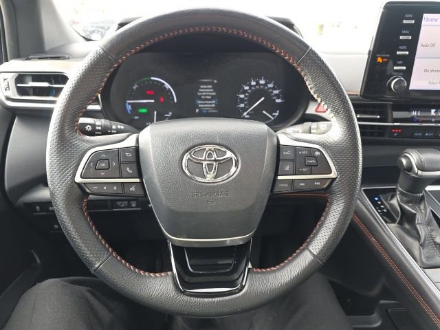 Certified 2021 Toyota Sienna XSE image 19