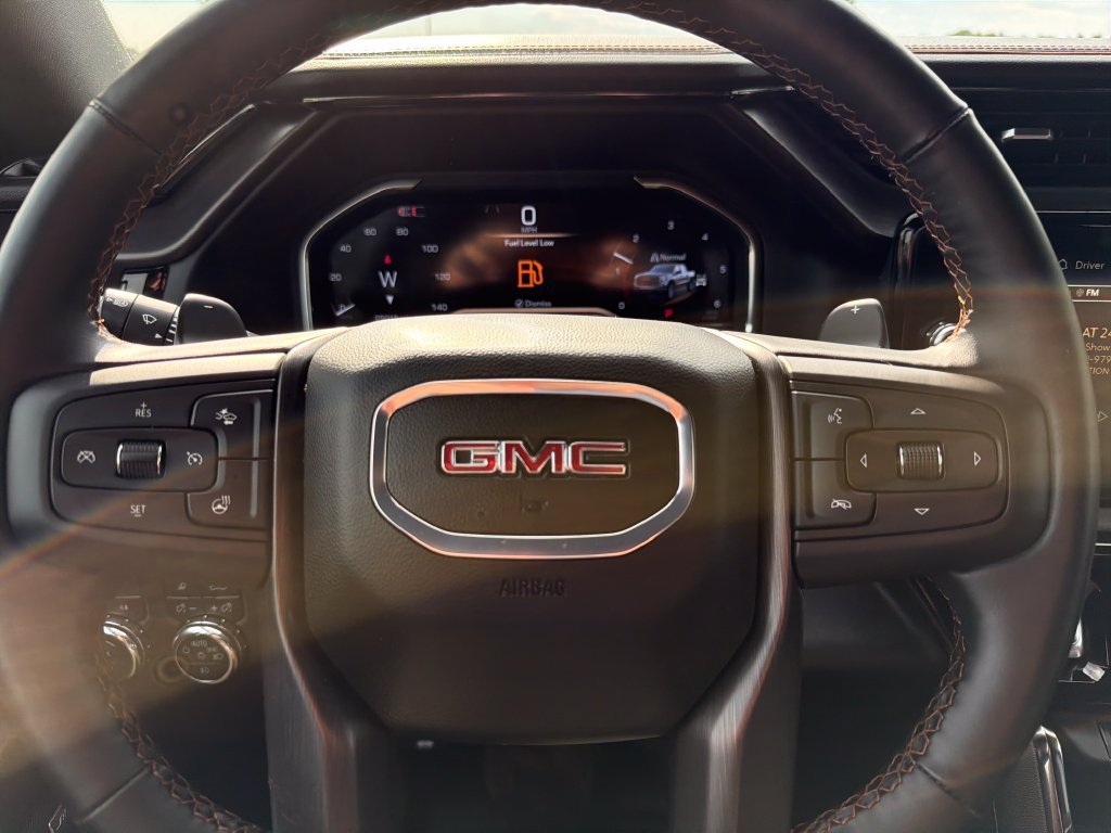 Used 2024 GMC Sierra 1500 AT4 w/ Technology Package AWD/4WD image 19