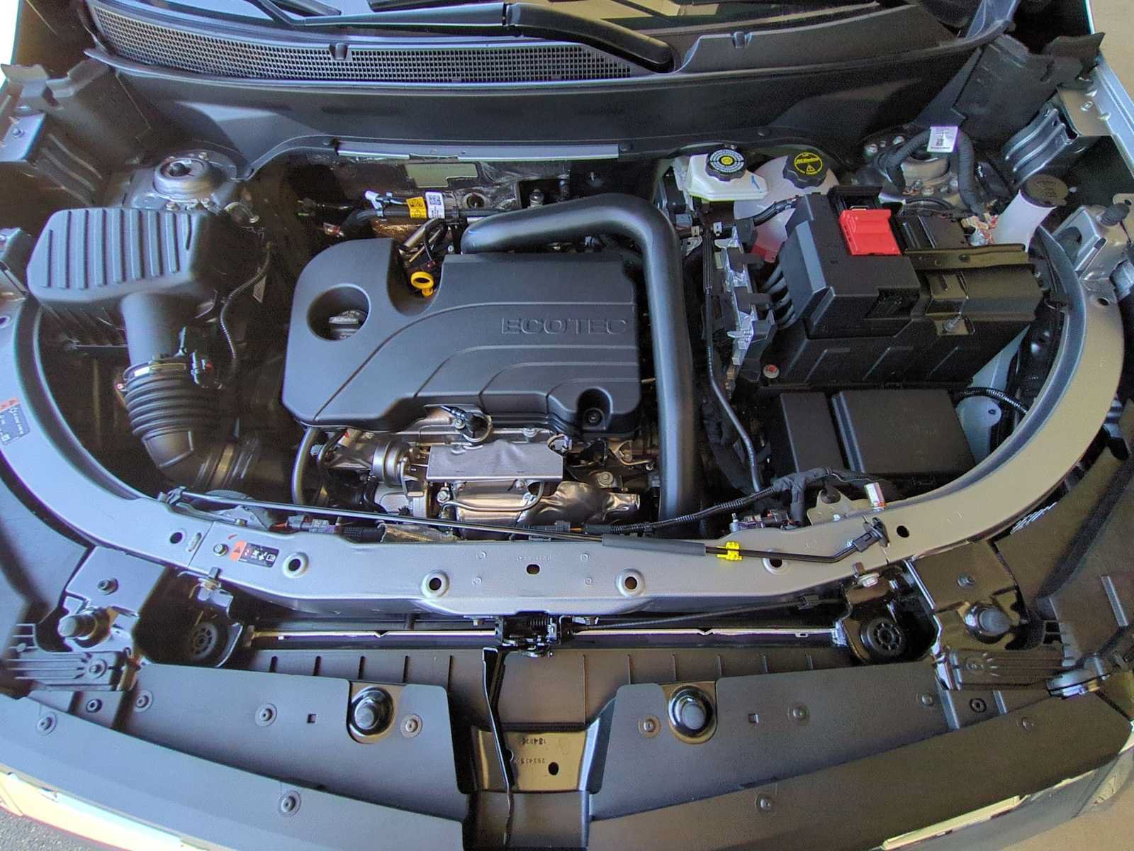 New 2027 Chevrolet Equinox LT w/ Convenience Package II FWD image 28