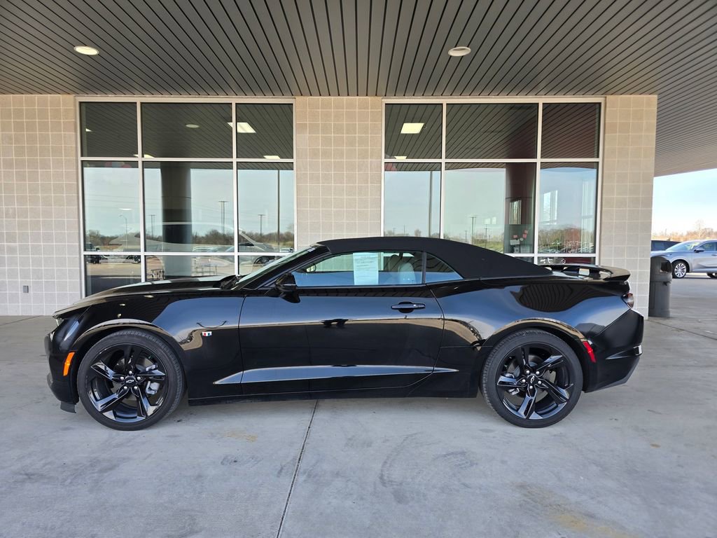 Used 2024 Chevrolet Camaro LT w/ RS Package image 9