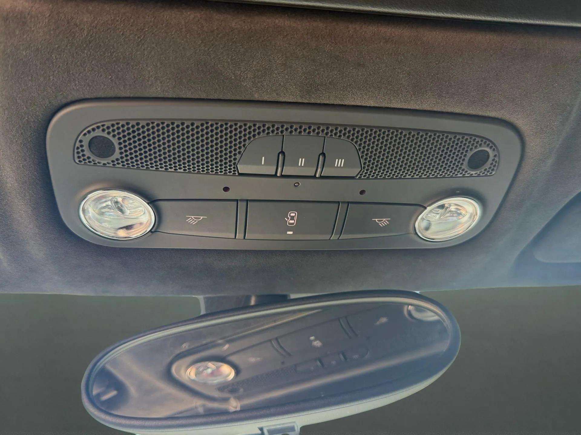 Used 2016 Lamborghini Huracan LP 610-4 AWD/4WD image 39