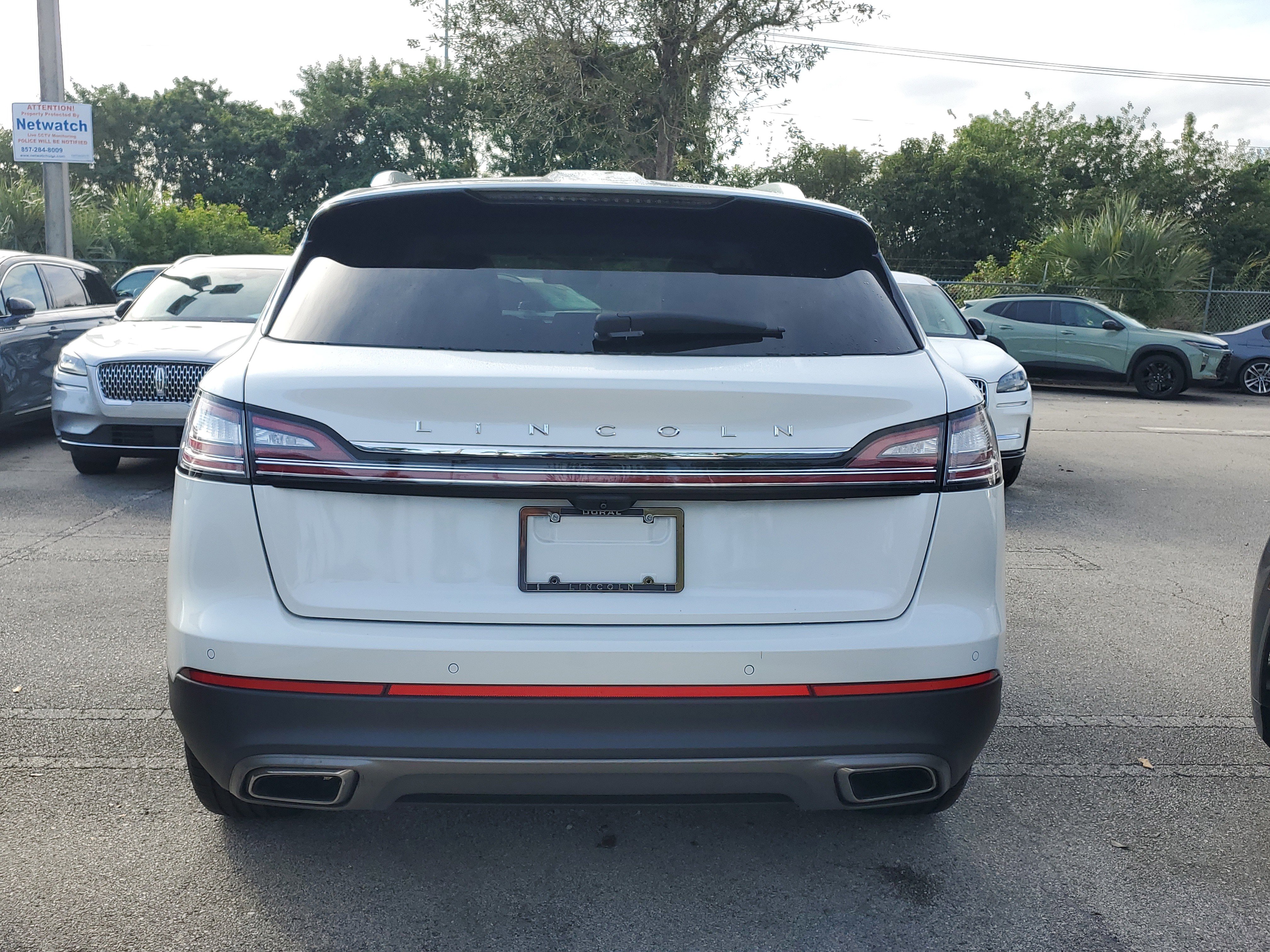 Certified 2022 Lincoln Nautilus Reserve w/ Equipment Group 201A image 4