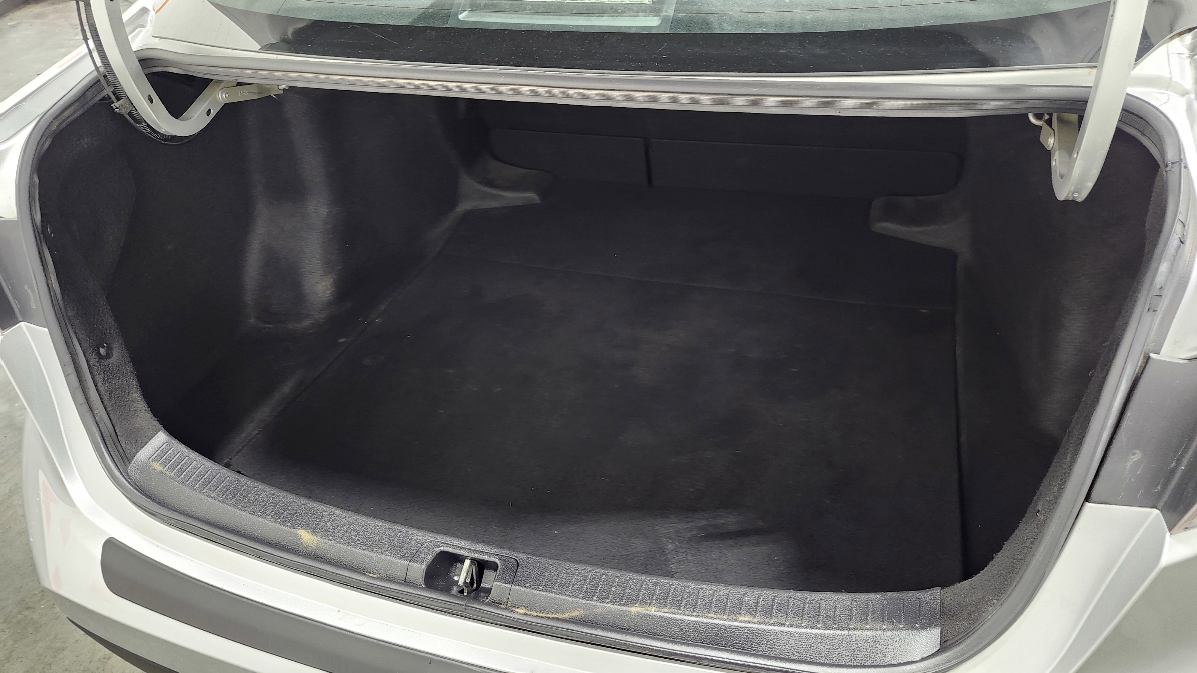 Used 2021 Toyota Corolla LE image 20