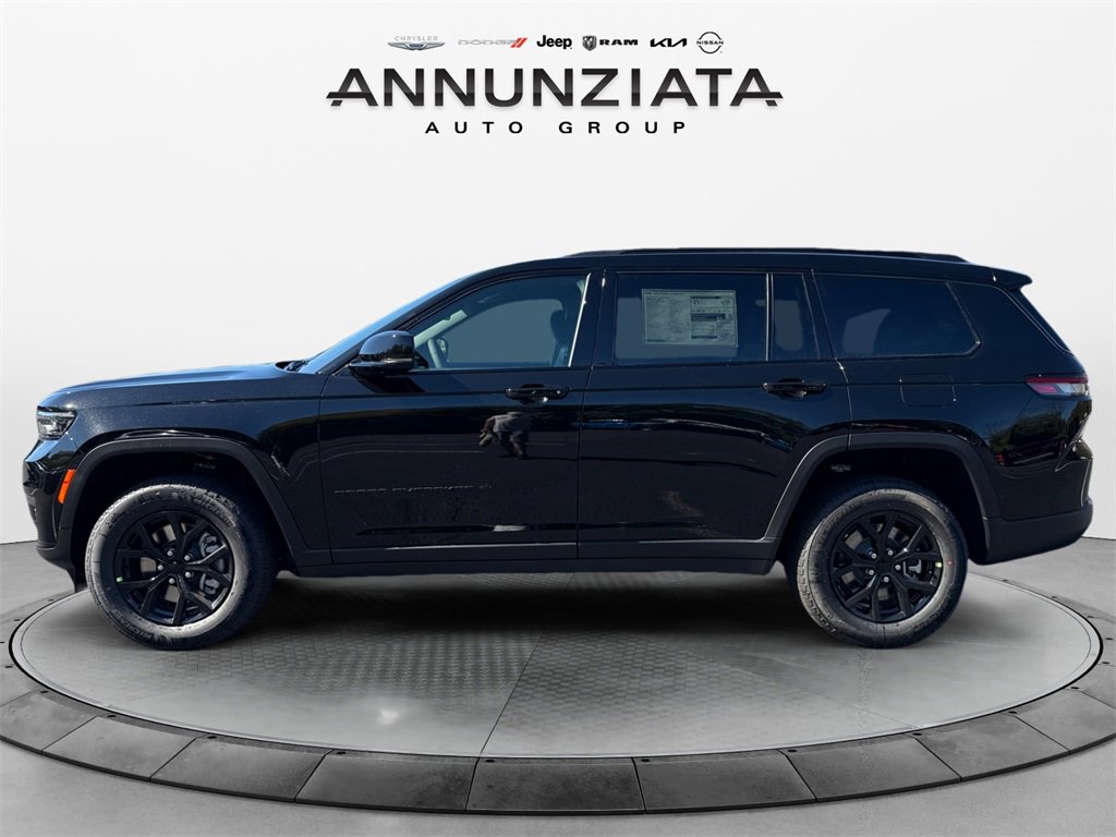 New 2025 Jeep Grand Cherokee L Altitude image 2