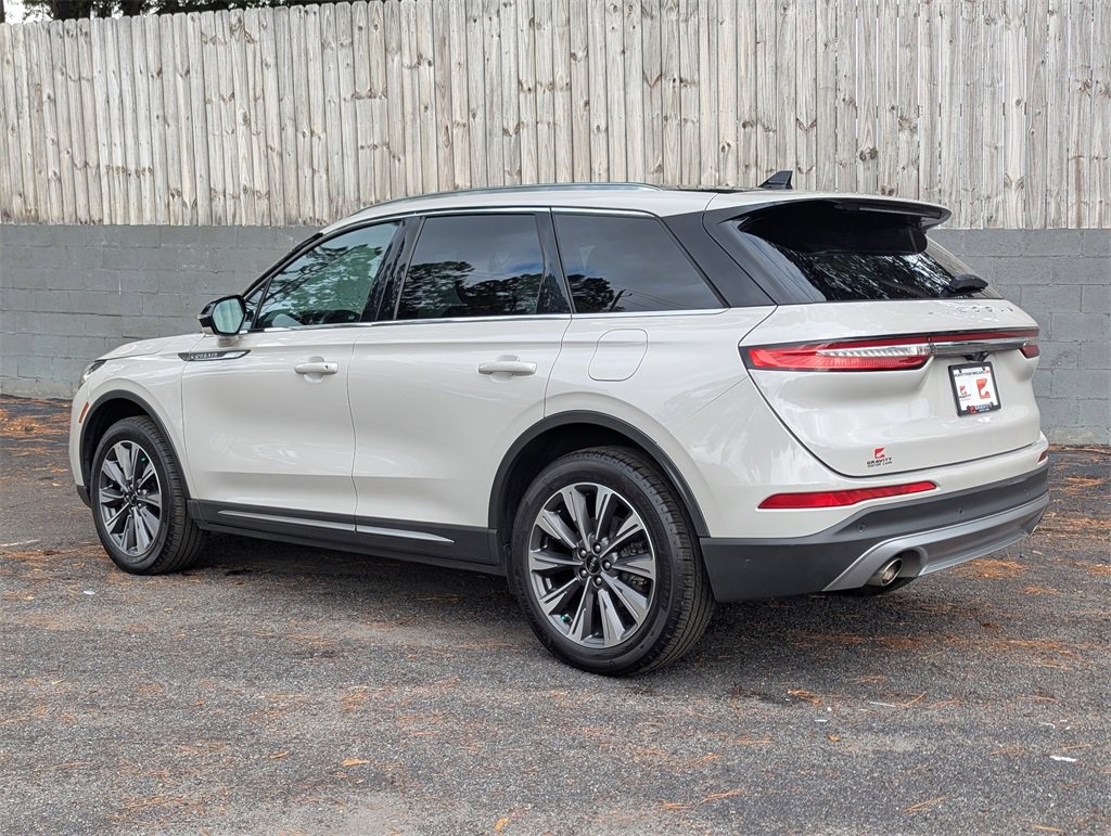 Used 2022 Lincoln Corsair Reserve w/ Elements Package image 3