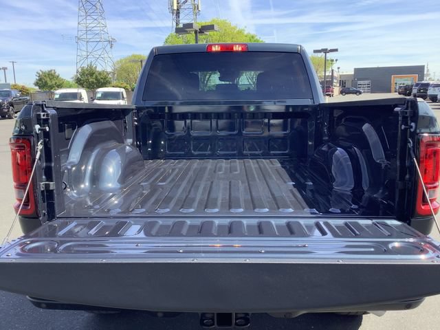 New 2026 RAM 2500 Big Horn AWD/4WD image 32