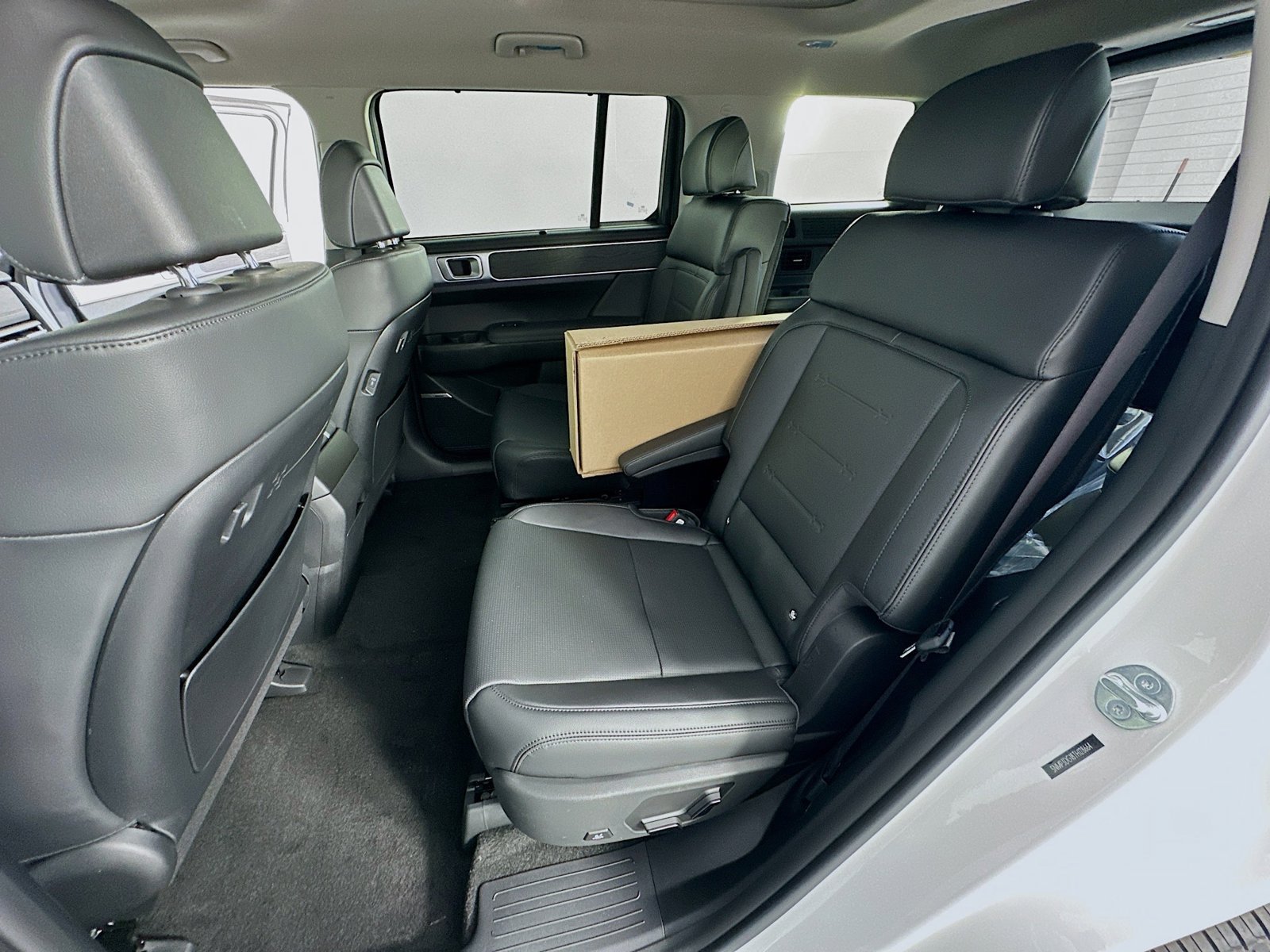 New 2026 Hyundai Santa Fe Limited AWD/4WD image 30
